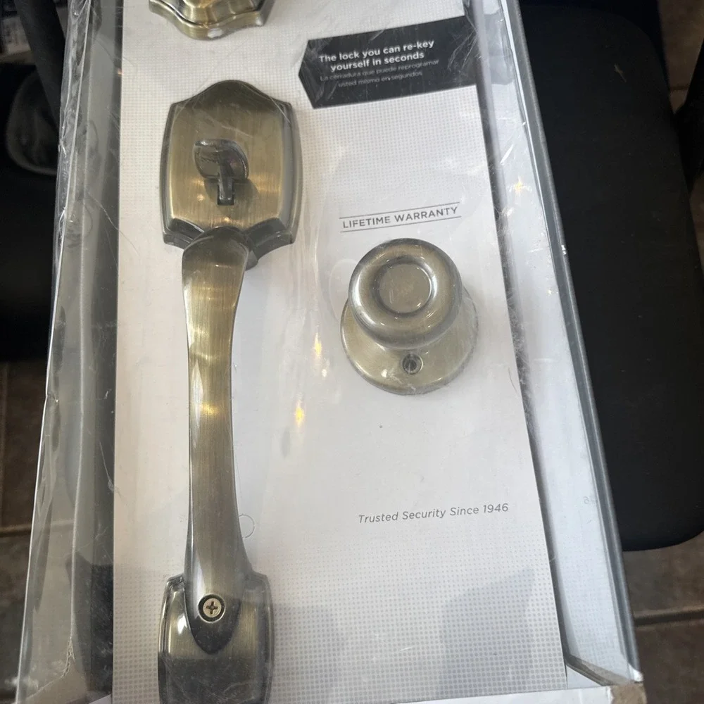 Kwikset Belleview Single Cylinder Antique Brass Handle Set‎ 96870 098